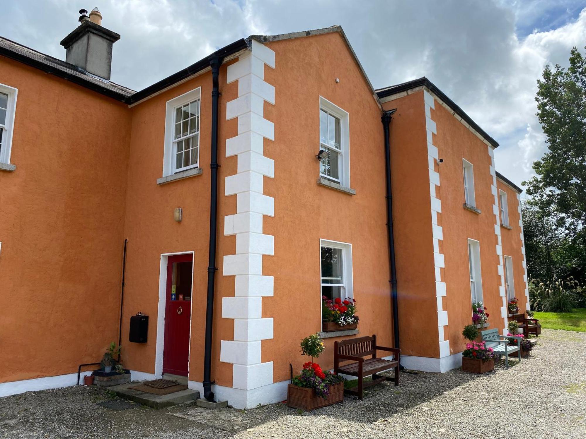 Clone Country House Aughrim Esterno foto The former railway station at Killimor