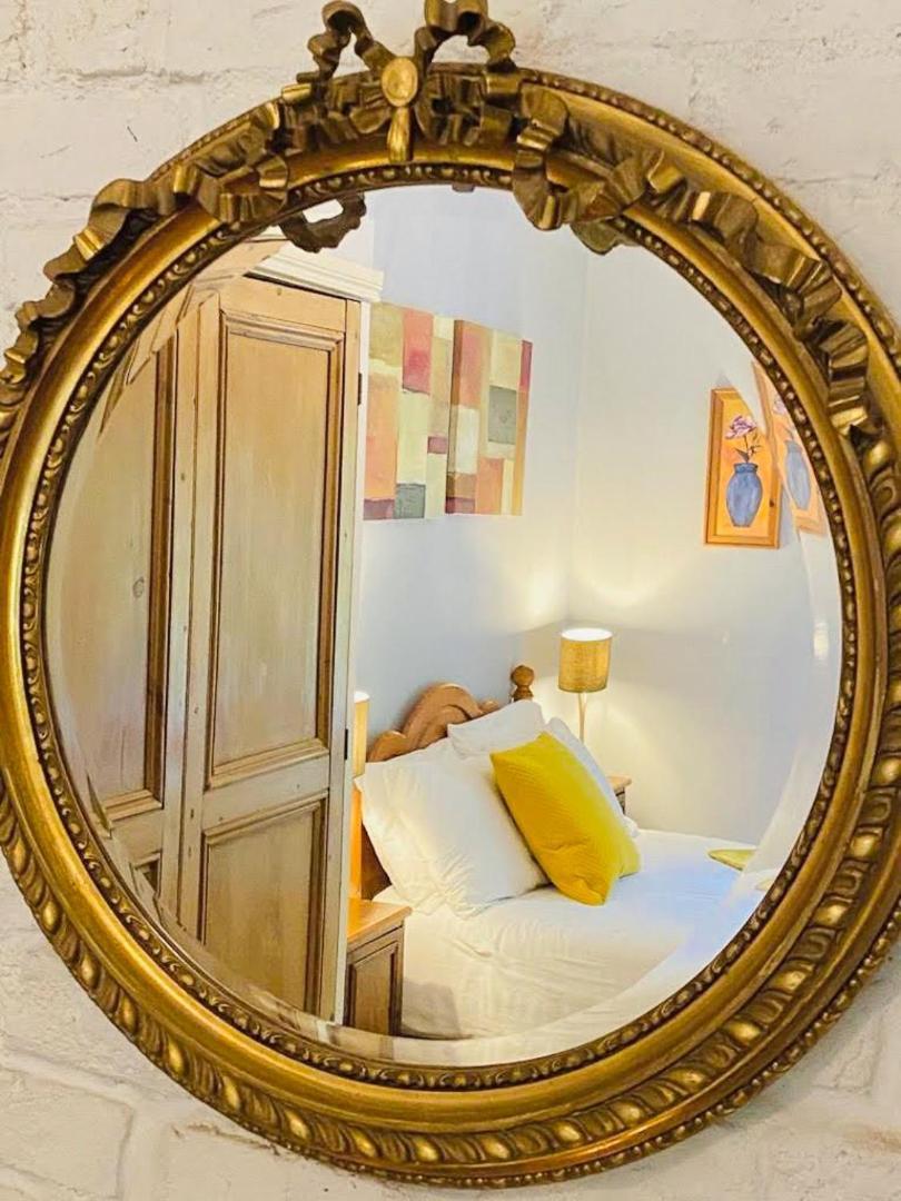 Clone Country House Aughrim Esterno foto A convex mirror