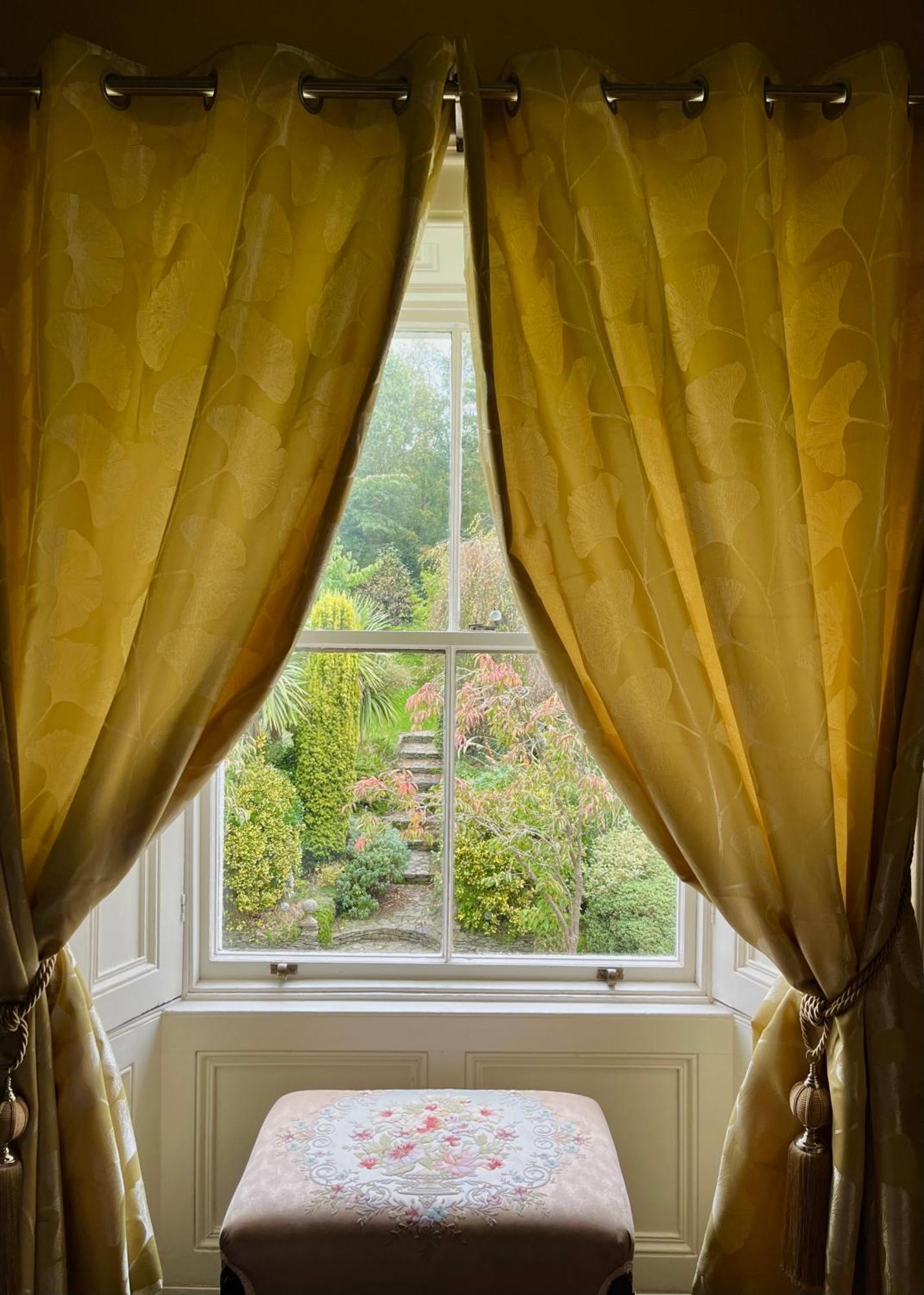 Clone Country House Aughrim Esterno foto Curtains